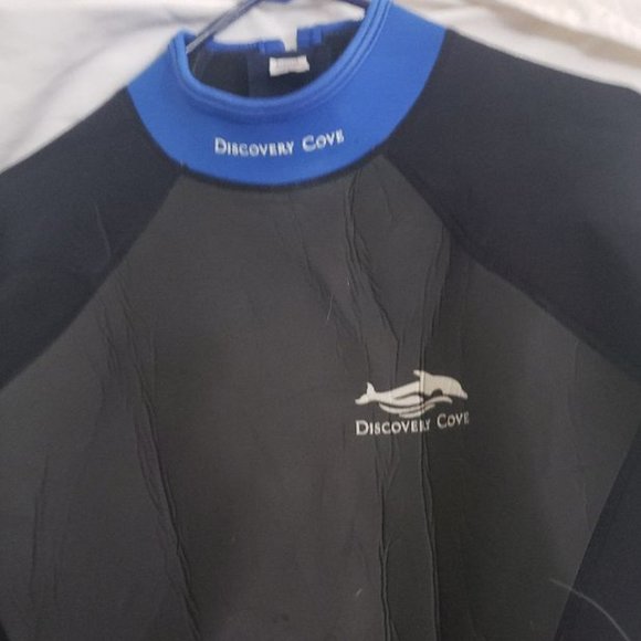 Discovery Cove Wet Suits - Picture 2 of 2